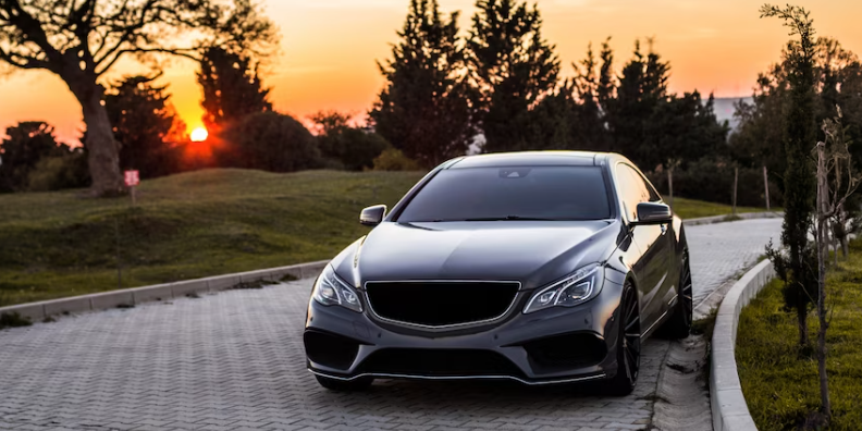 F&D Taxis Bracknell – Sandhurst Chauffeur Service grey luxury sedan Sandhurst Chauffeur Service The benefits of private airport-transfer | F&D Taxis